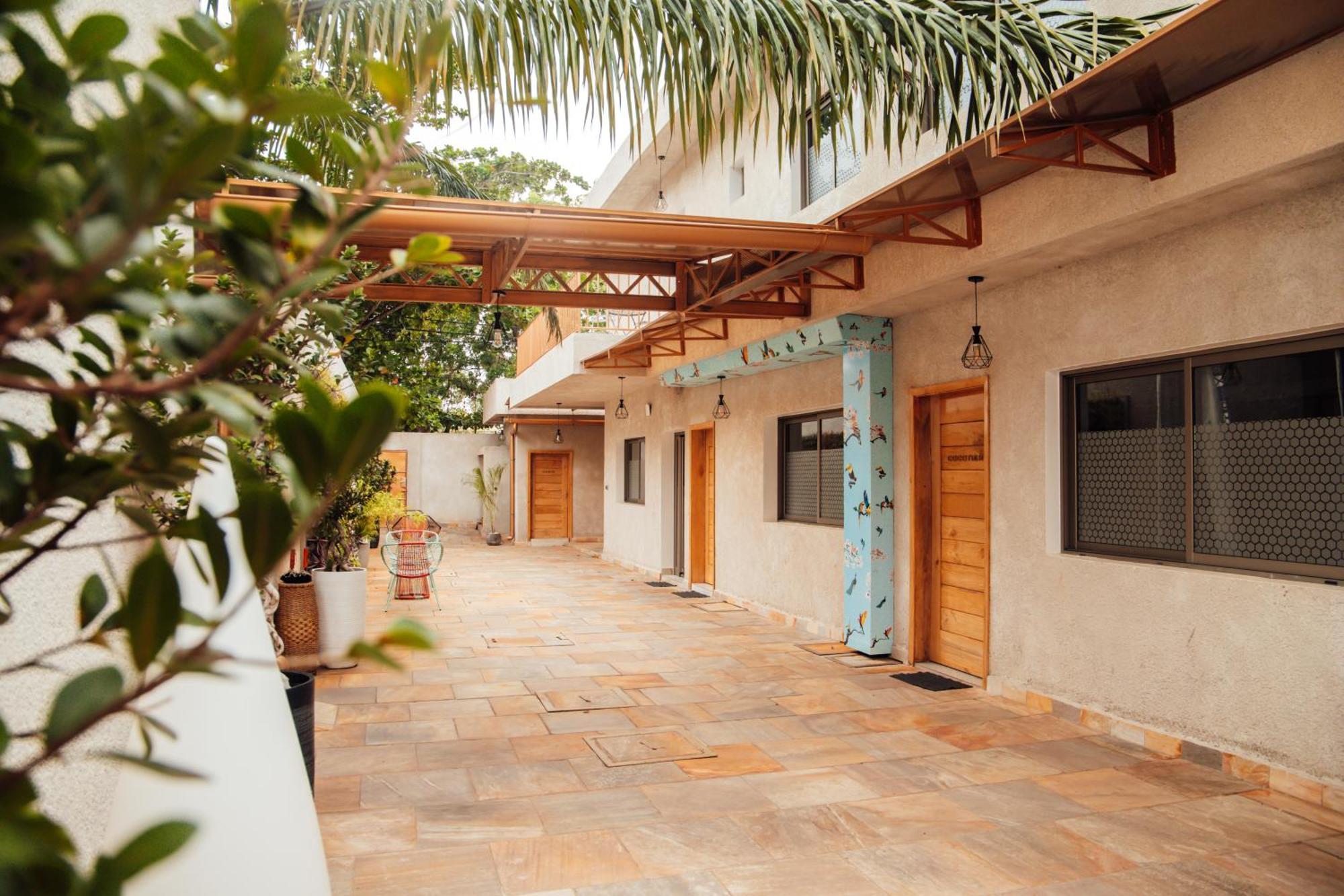 Le Kare Ebene Hotel Cotonou Exterior photo
